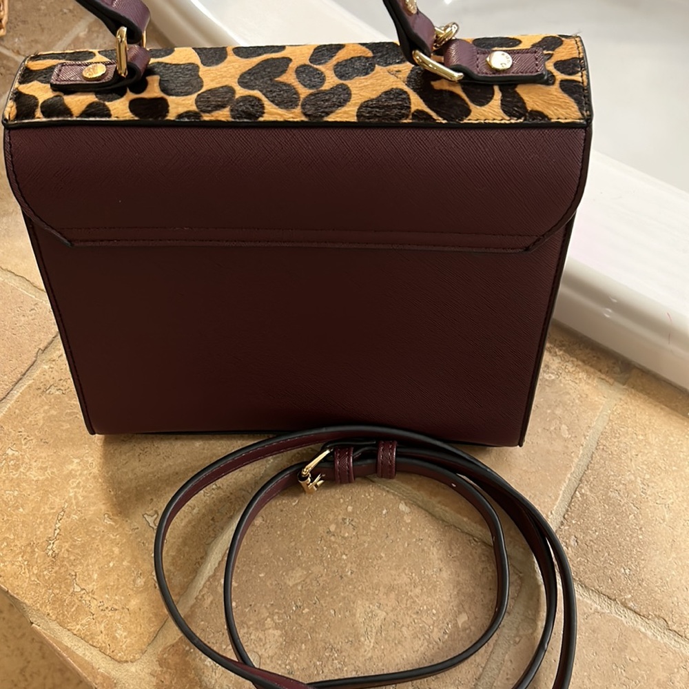 Excellent Condition: barely carried - Picture 3 of 5